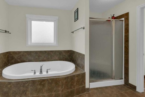 161 Hillcrest Boulevard, Strathmore, AB 