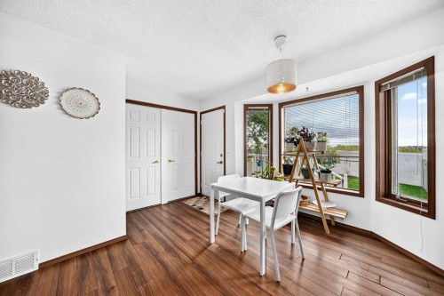 89 Bedford Manor Ne, Calgary, AB 