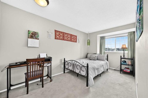 89 Bedford Manor Ne, Calgary, AB 