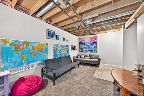 89 Bedford Manor Ne, Calgary, AB 