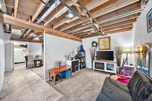 89 Bedford Manor Ne, Calgary, AB 
