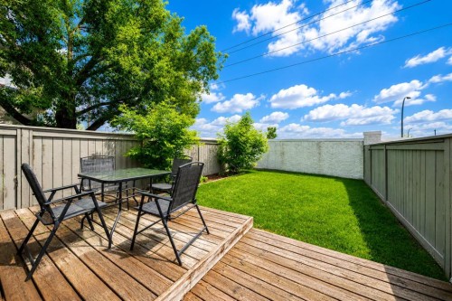 89 Bedford Manor Ne, Calgary, AB 