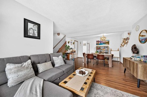 89 Bedford Manor Ne, Calgary, AB 