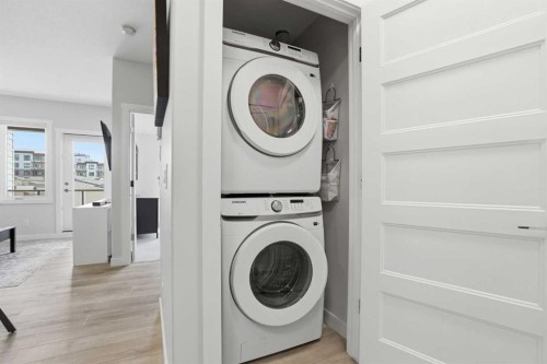 2405-2117 81 Street Sw, Calgary, AB - Indoor Photo Showing Laundry Room