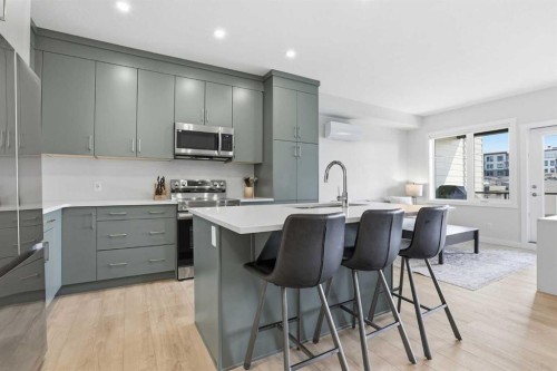 2405-2117 81 Street Sw, Calgary, AB - Indoor Photo Showing Kitchen With Upgraded Kitchen