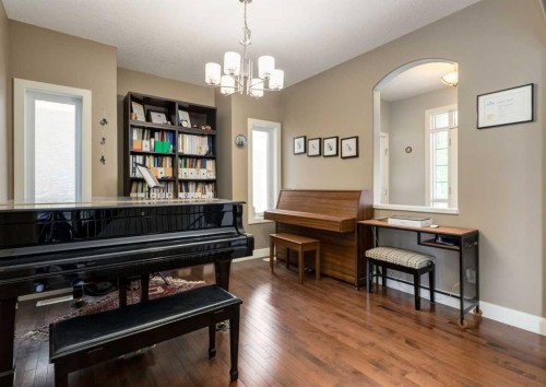 98 Royal Ridge Mount Nw, Calgary, AB 