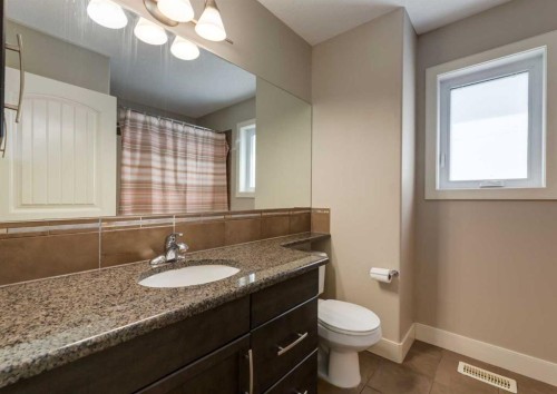 98 Royal Ridge Mount Nw, Calgary, AB 