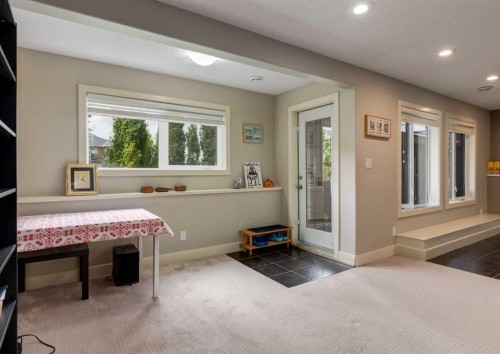 98 Royal Ridge Mount Nw, Calgary, AB 