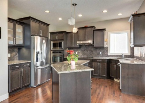 98 Royal Ridge Mount Nw, Calgary, AB 