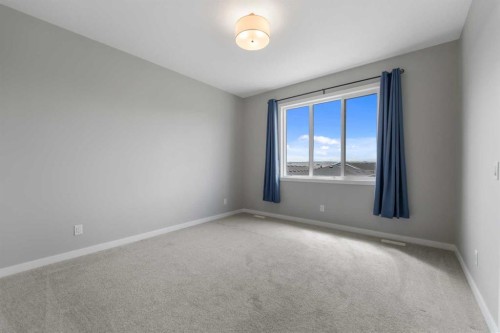 47 Carringvue Passage Nw, Calgary, AB 