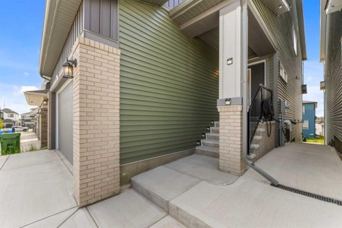 47 Carringvue Passage Nw, Calgary, AB 