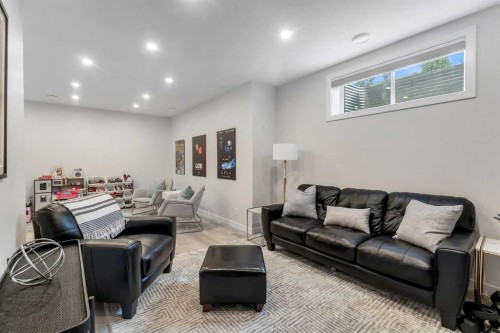 796 Coopers Crescent Sw, Airdrie, AB 