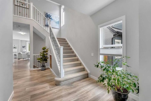 796 Coopers Crescent Sw, Airdrie, AB 