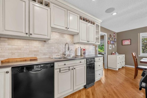 39 Deermoss Place Se, Calgary, AB 