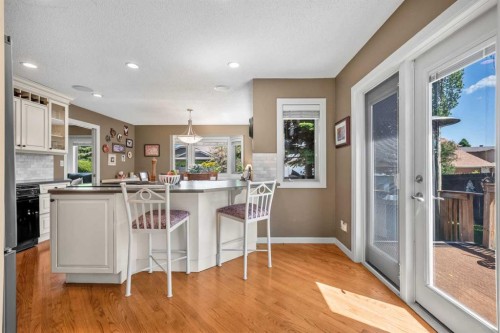 39 Deermoss Place Se, Calgary, AB 