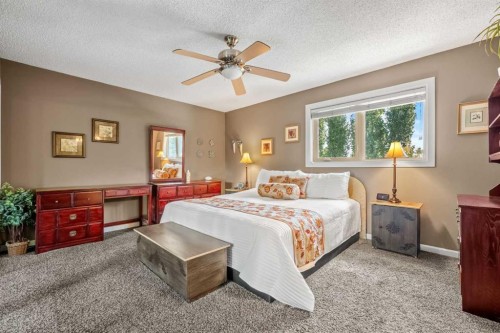 39 Deermoss Place Se, Calgary, AB 