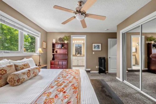 39 Deermoss Place Se, Calgary, AB 
