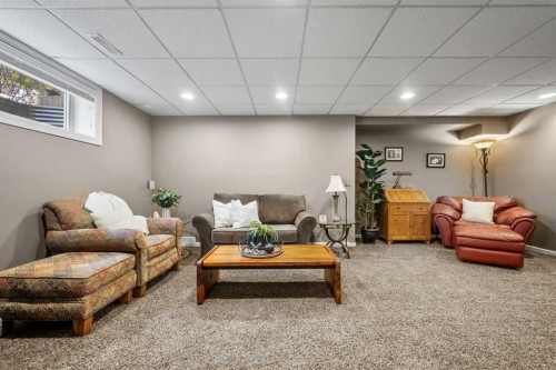 39 Deermoss Place Se, Calgary, AB 