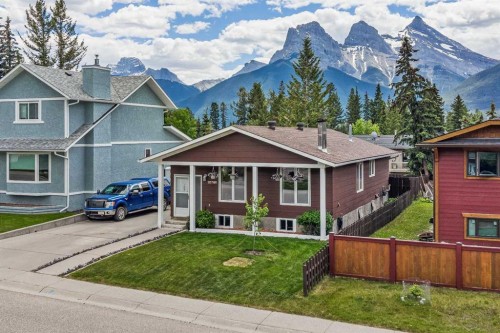 117 Kodiak Road, Canmore, AB 