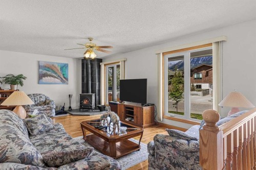 117 Kodiak Road, Canmore, AB 