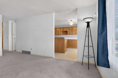 359 Maitland Crescent Ne, Calgary, AB 