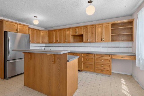 359 Maitland Crescent Ne, Calgary, AB 