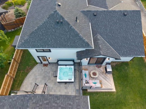 16 Calandar Road Nw, Calgary, AB - Outdoor