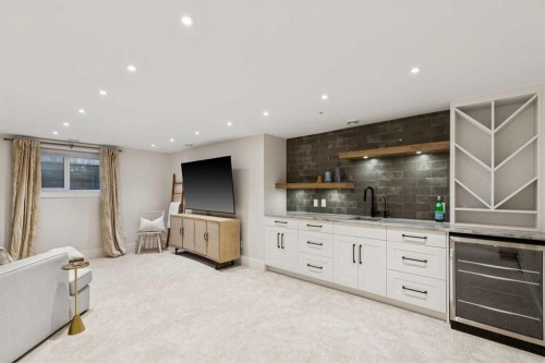 16 Calandar Road Nw, Calgary, AB - Indoor Photo Showing Kitchen