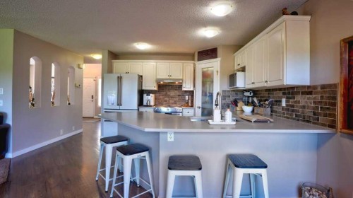 537 Douglas Glen Point Se, Calgary, AB 