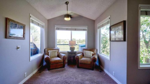 537 Douglas Glen Point Se, Calgary, AB 
