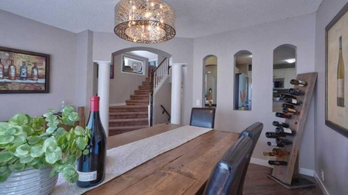 537 Douglas Glen Point Se, Calgary, AB 