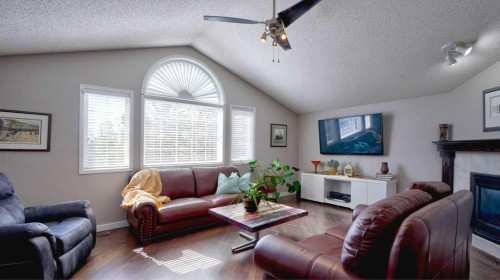 537 Douglas Glen Point Se, Calgary, AB 