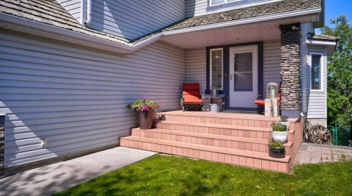 537 Douglas Glen Point Se, Calgary, AB 