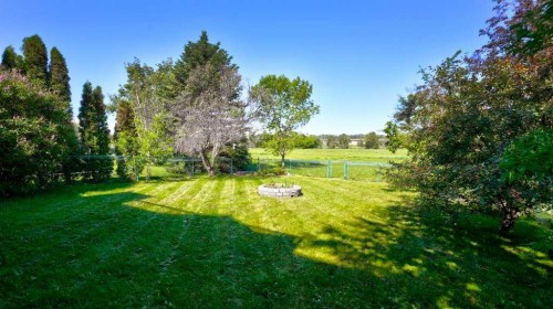 537 Douglas Glen Point Se, Calgary, AB 