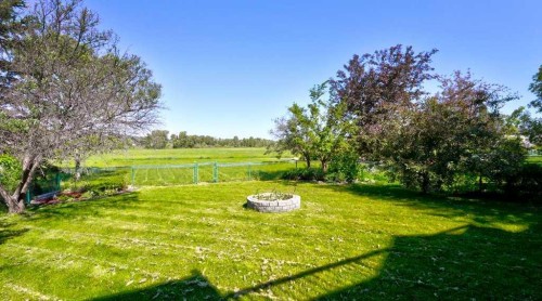 537 Douglas Glen Point Se, Calgary, AB 