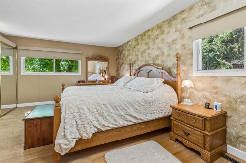 9403 Abbott Place Se, Calgary, AB 