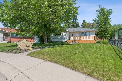 9403 Abbott Place Se, Calgary, AB 