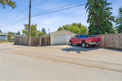 9403 Abbott Place Se, Calgary, AB 