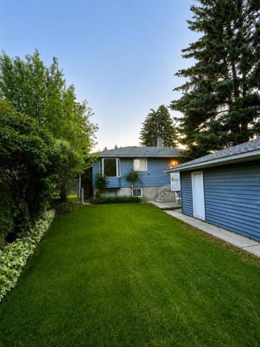 4308 2 Street Nw, Calgary, AB 