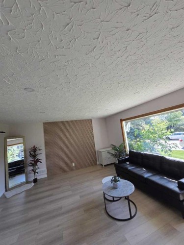 4308 2 Street Nw, Calgary, AB 