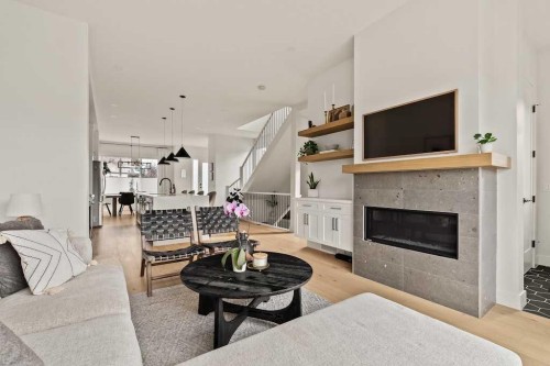 3339 41 Street Sw, Calgary, AB 