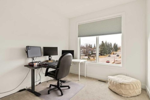 3339 41 Street Sw, Calgary, AB 