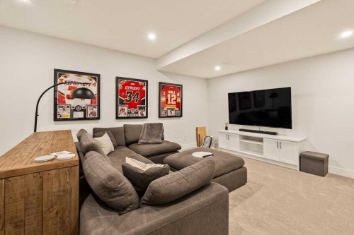 3339 41 Street Sw, Calgary, AB 