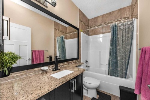 30 Saddlelake View Ne, Calgary, AB 