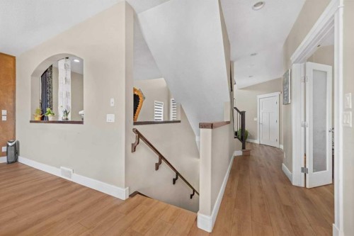 30 Saddlelake View Ne, Calgary, AB 