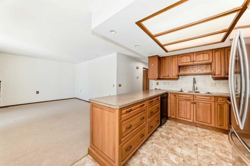 36 Woodside Close Nw, Airdrie, AB 
