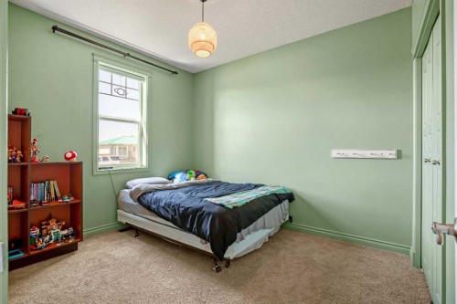 336 Butte Place, Stavely, AB - Indoor Photo Showing Bedroom