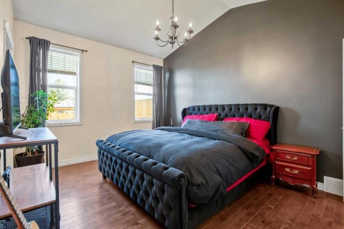 336 Butte Place, Stavely, AB - Indoor Photo Showing Bedroom