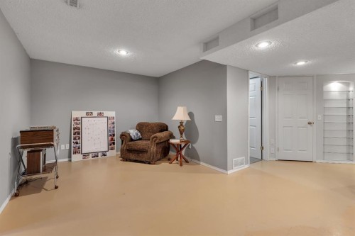 150 River Rock Place Se, Calgary, AB 