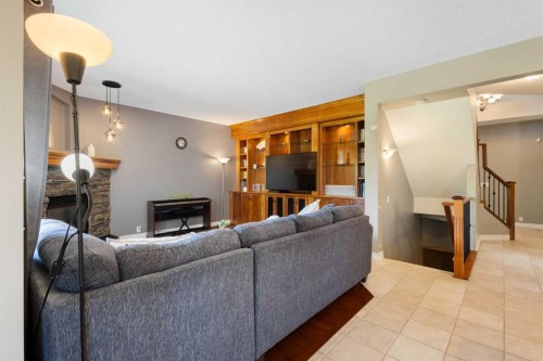 226 Springbank Place Sw, Calgary, AB 
